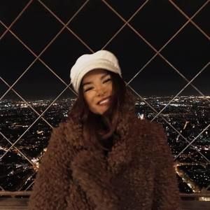 Meet your Posher, Addison